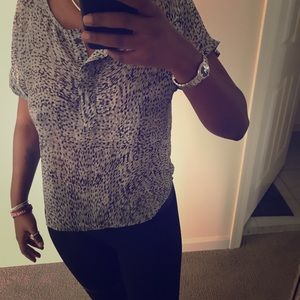 Banana Republic Blouse Size Small like new